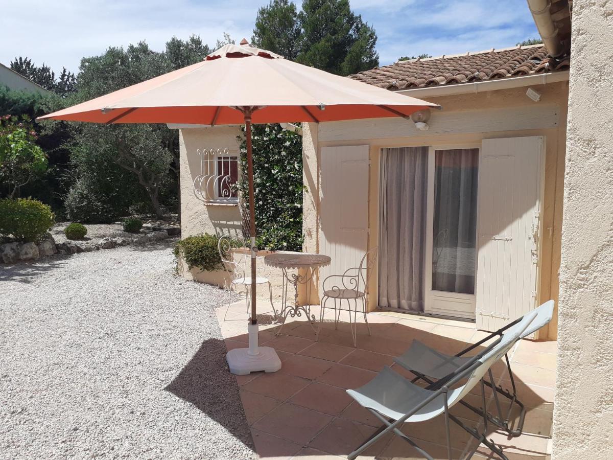 Gîte provençal indépendant avec piscine chauffée : LE SUY BIEN Flayosc Extérieur photo